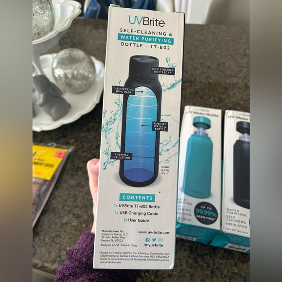 UVBrite Self-Cleaning and Water-Purifying Bottle 18.6 Oz New In Box Black - Picture 7 of 12